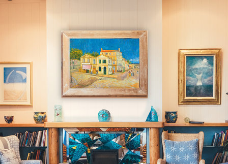 The Yellow House Van Gogh reproduction in interieur