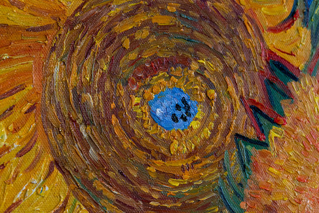 five sunflowers Van Gogh replica detail